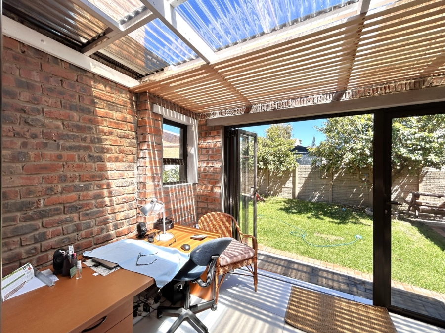 3 Bedroom Property for Sale in Wavecrest Eastern Cape